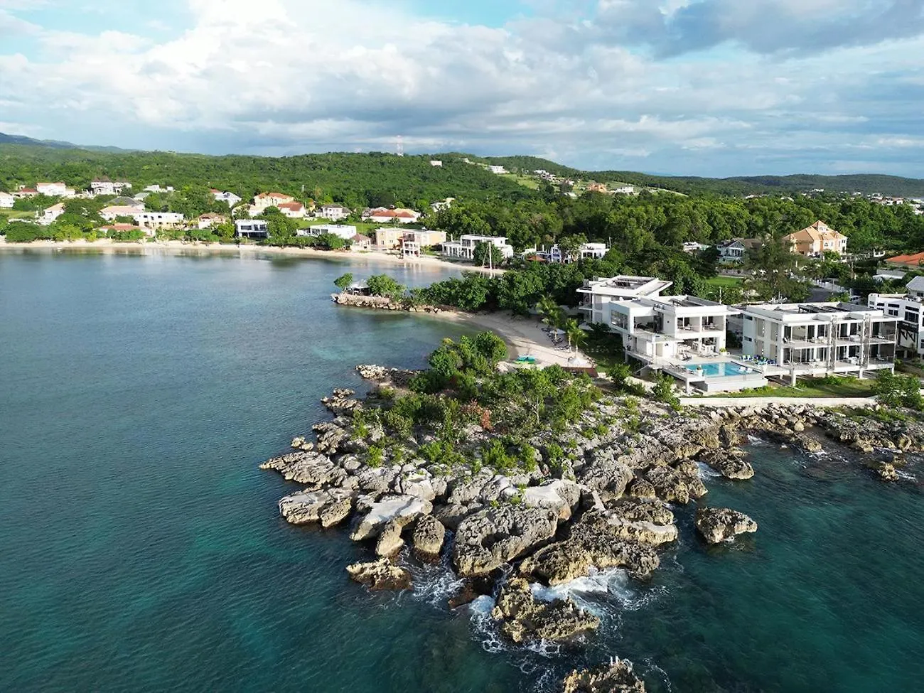 Santosha Whitehouse Jm - 10 Bedroom Villa W Private Beach Jamajka