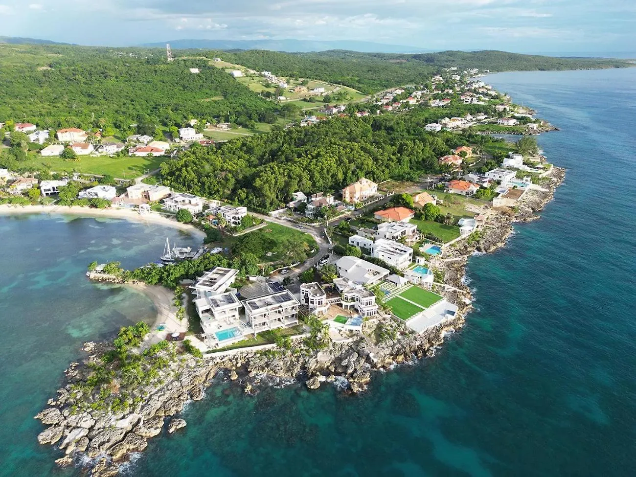 Santosha Whitehouse Jm - 10 Bedroom Villa W Private Beach